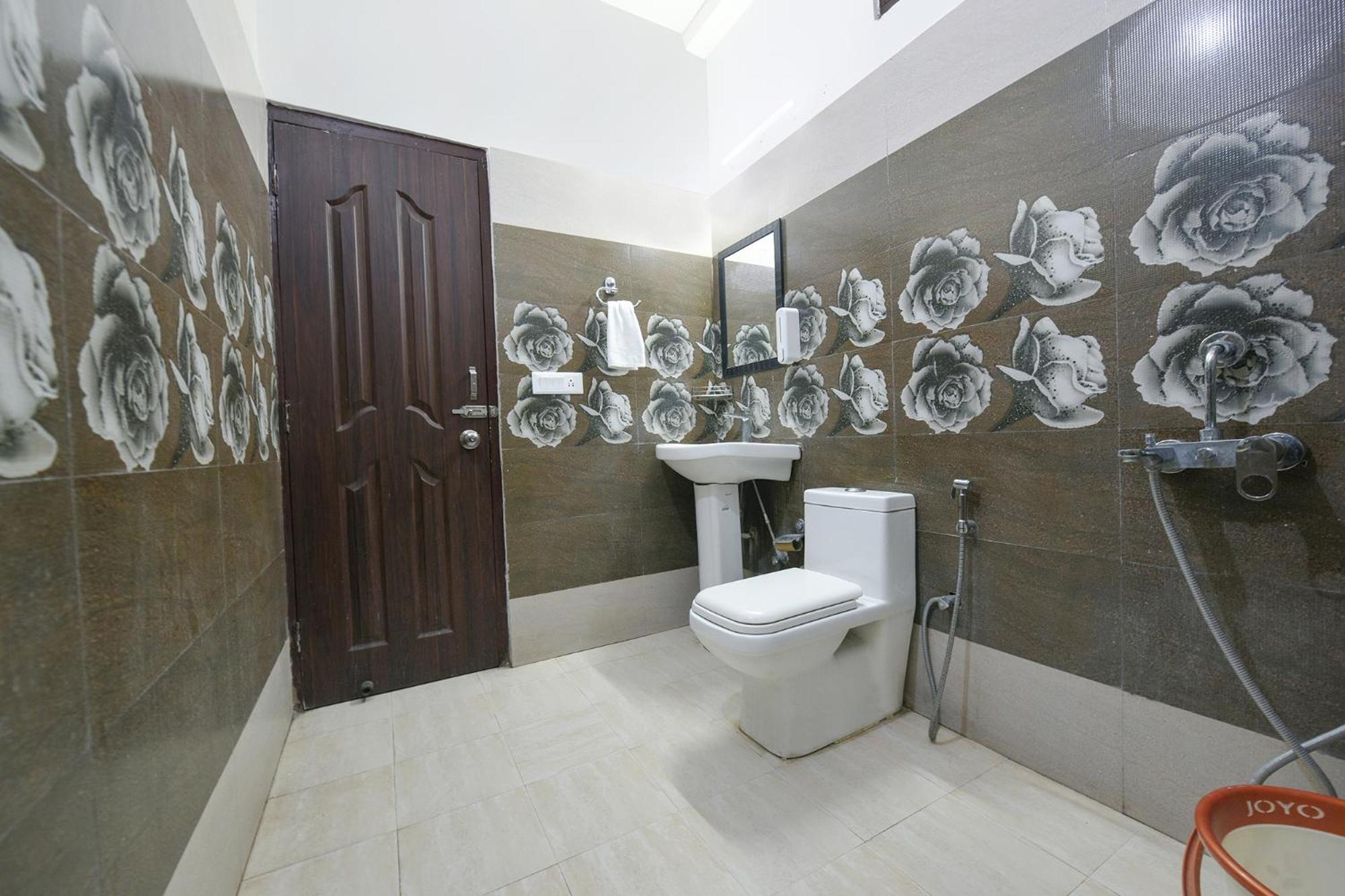 Fabhotel Kempty Lake Resort Mussoorie Eksteriør bilde