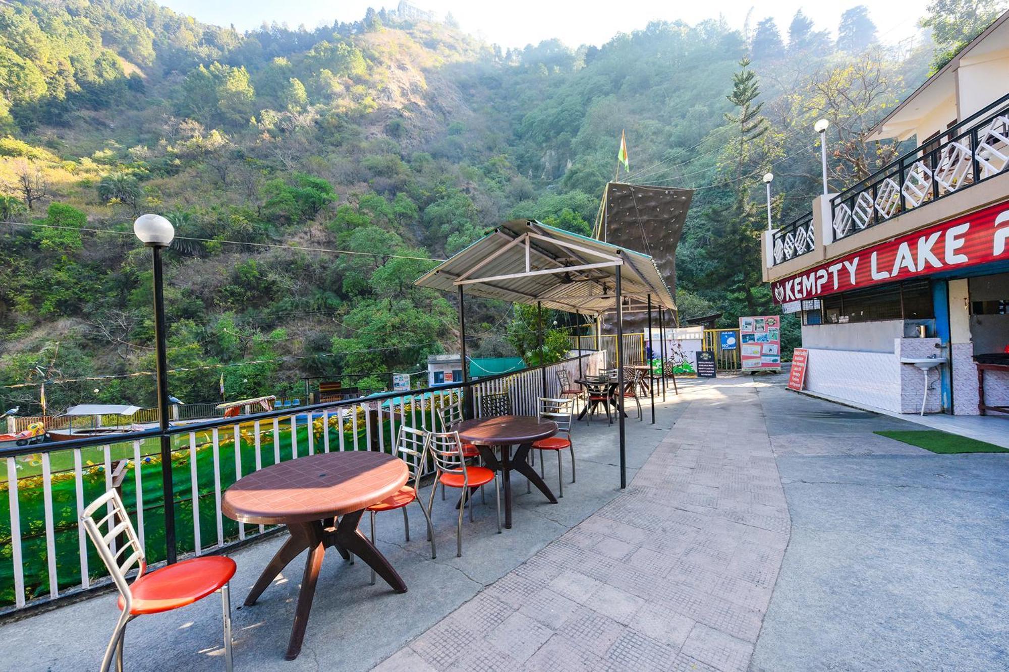 Fabhotel Kempty Lake Resort Mussoorie Eksteriør bilde