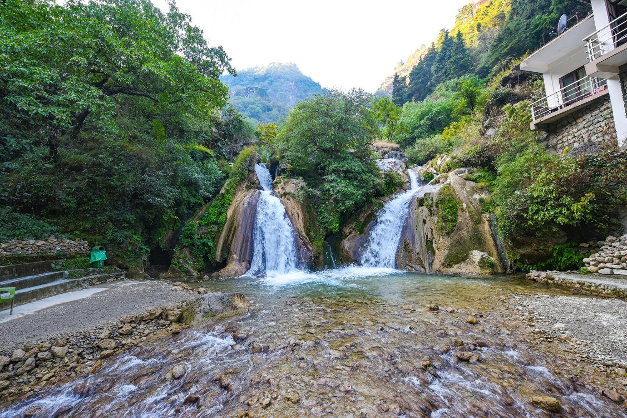 Fabhotel Kempty Lake Resort Mussoorie Eksteriør bilde