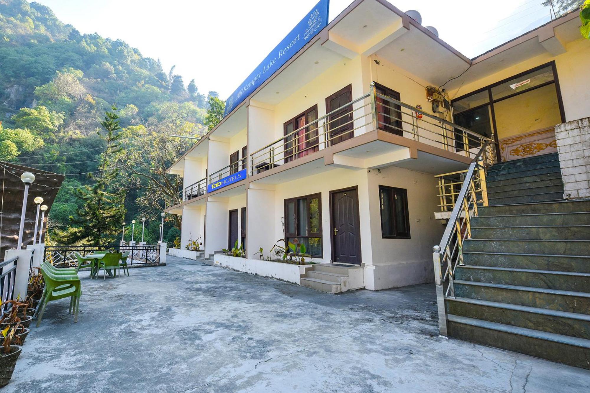 Fabhotel Kempty Lake Resort Mussoorie Eksteriør bilde