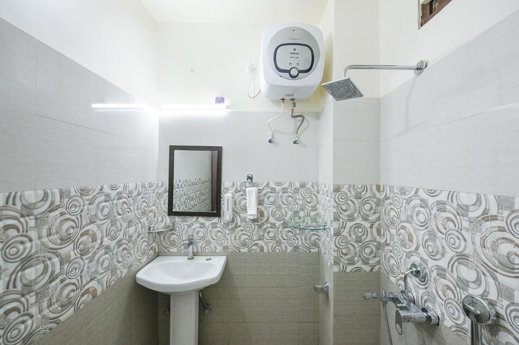 Fabhotel Kempty Lake Resort Mussoorie Eksteriør bilde